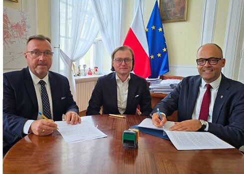 Wyniesione przejście na Kościuszki i Zagłoby. Powiat pozyskał 120 tys. zł na bezpieczeństwo w Markach