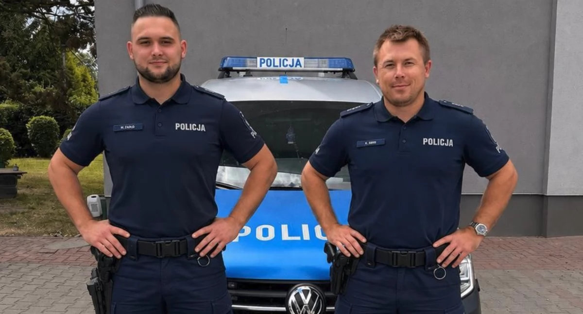 Wynieśli mężczyznę z pożaru 2