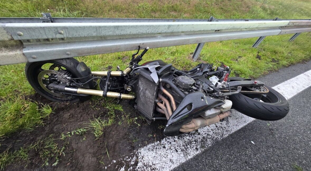Wypadek motocyklisty na A2