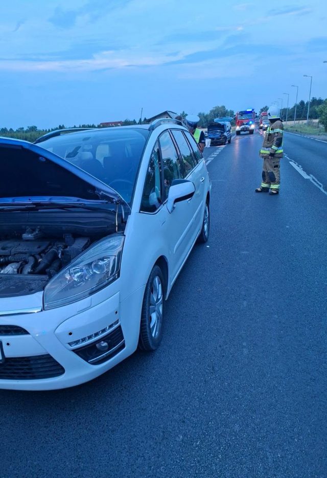 Wypadek na trasie Lublin – Łęczna. Dwie osoby w szpitalu po zderzeniu pojazdów