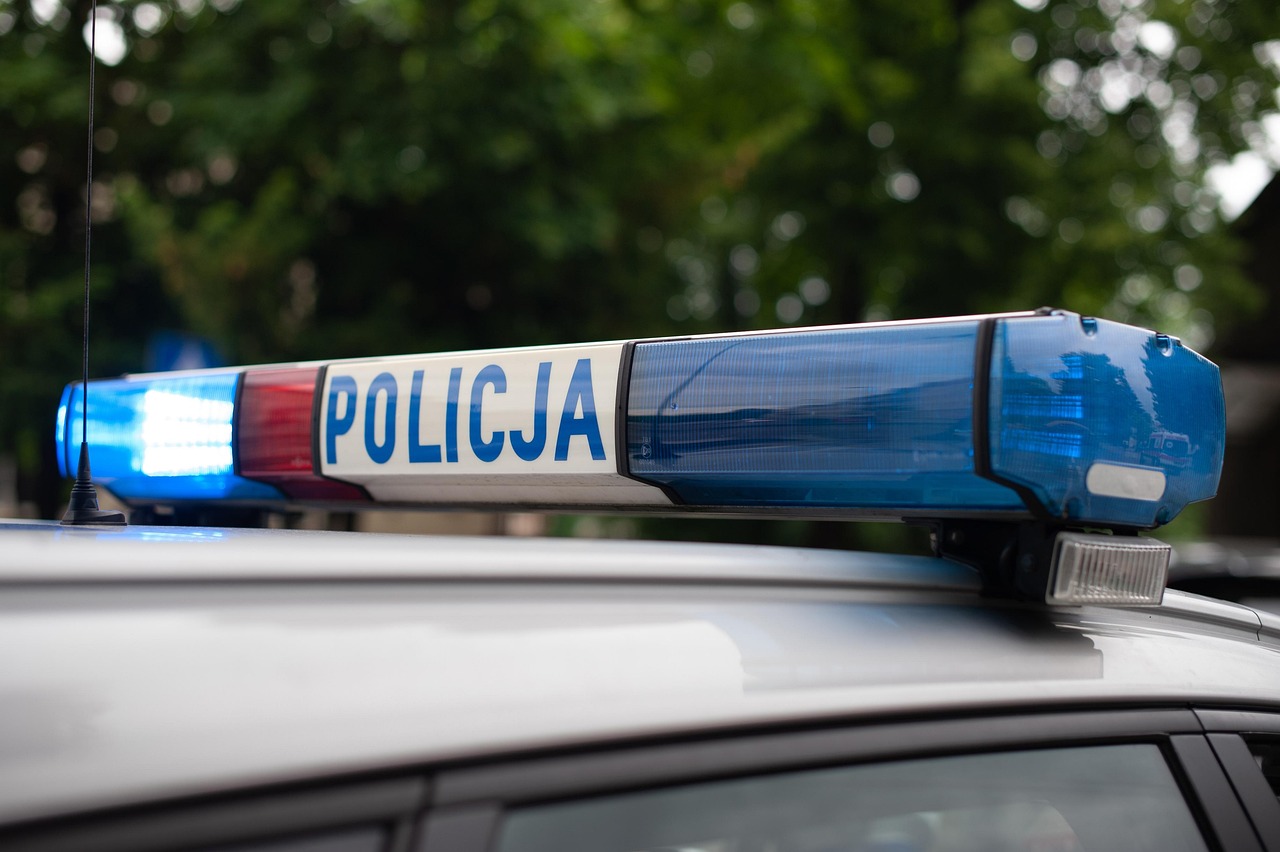 Wypadek w Chełmnie. Kierowca potrzebował pomocy ratowników medycznych