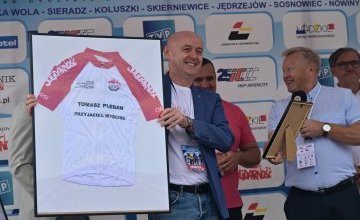 Tomasz Dulny z podziekowaniami za współracę