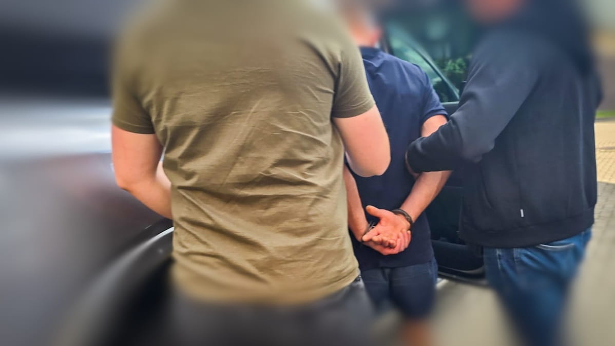Z POLICJI Mieszkaniec Kuźnicy trafił do aresztu. Narkotyki trzymał w lodówce i zamrażarce