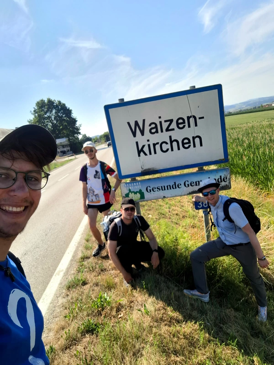 Z Wiednia do Rzymu. Od dwóch tygodni modlą się o powołania