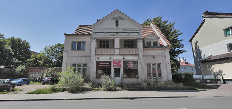 Zabytek niszczał, mieszkańcy alarmowali. Urzędnicy przez 4 lata nie widzieli problemu?
