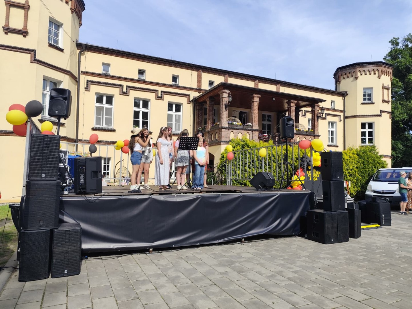 Zameczek w Czernicy zaprasza na kolejny „Piątek z Goblinem”