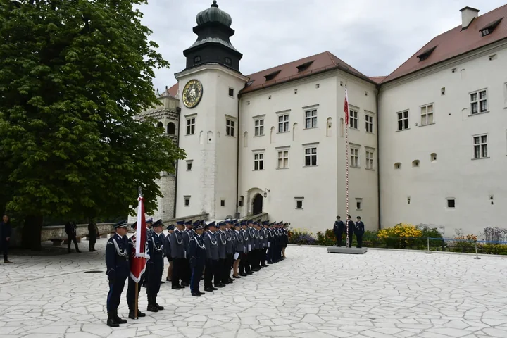 Zamek zamiast komendy - Powiatowe Święto Policji w Pieskowej Skale