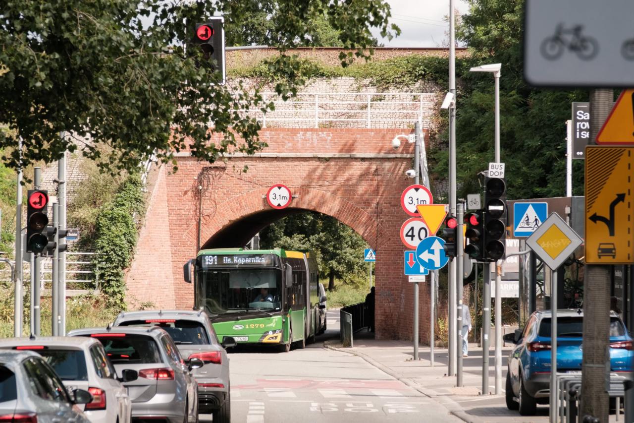 Zamkną część jezdni na poznańskiej ulicy. Utrudnienia potrwają do końca miesiąca!