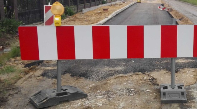 Zamkną drogę wyjazdową z Rokitna