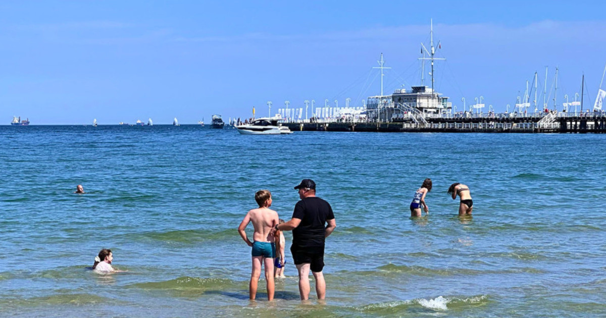 Zatoka Gdańska zagrożona? Bakteria może utrudnić plażowanie w Sopocie