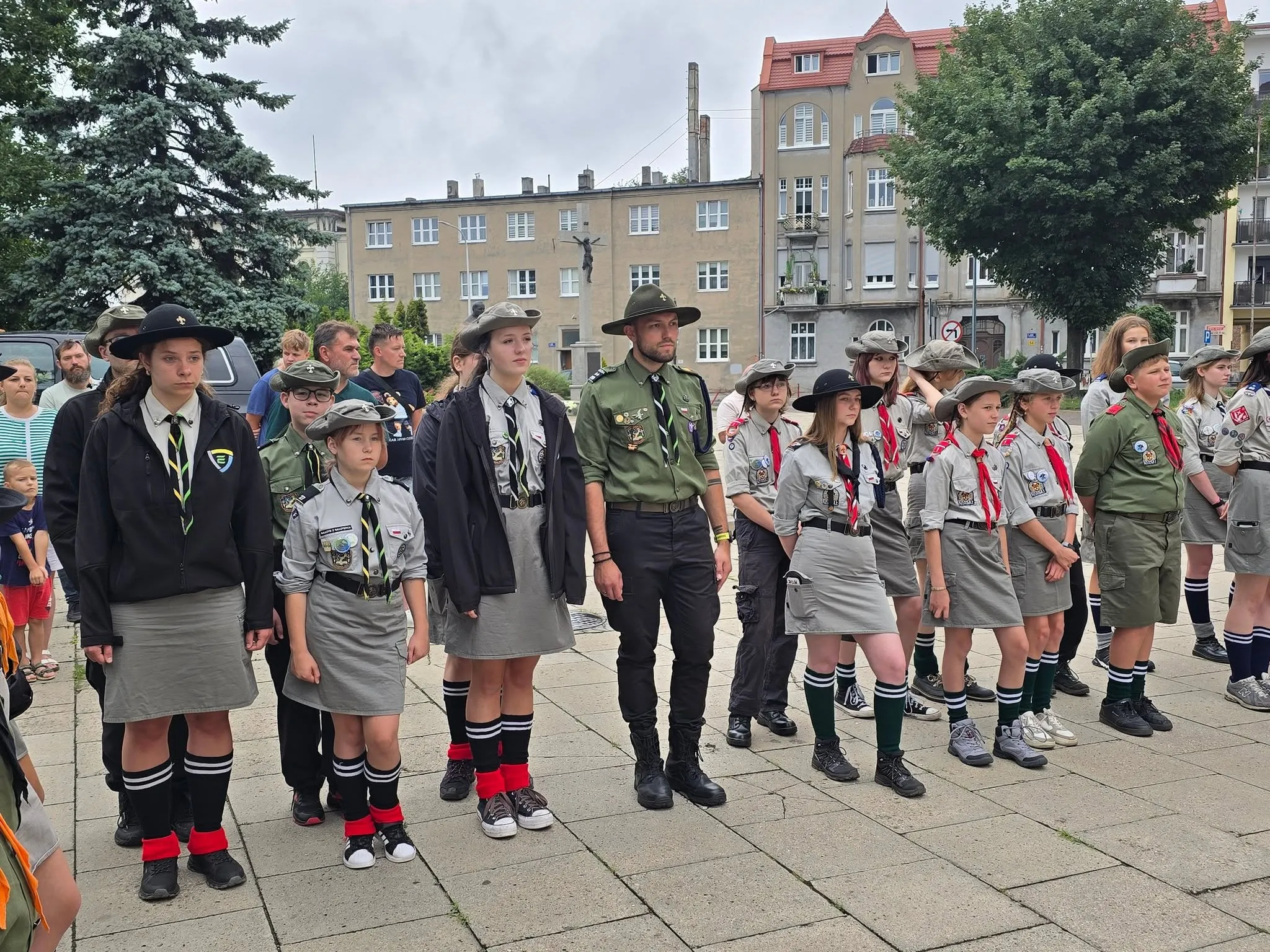 Zawyły syreny o