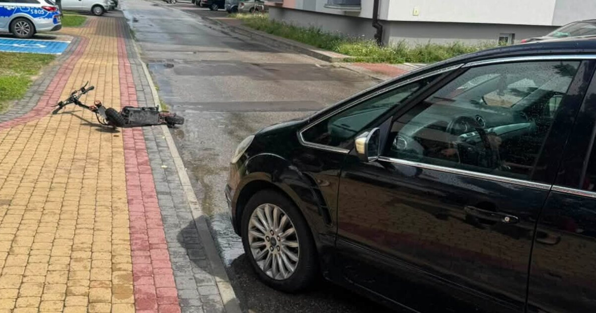 Zderzenie hulajnogi elektrycznej z samochodem w Połańcu. 40-latek w szpitalu