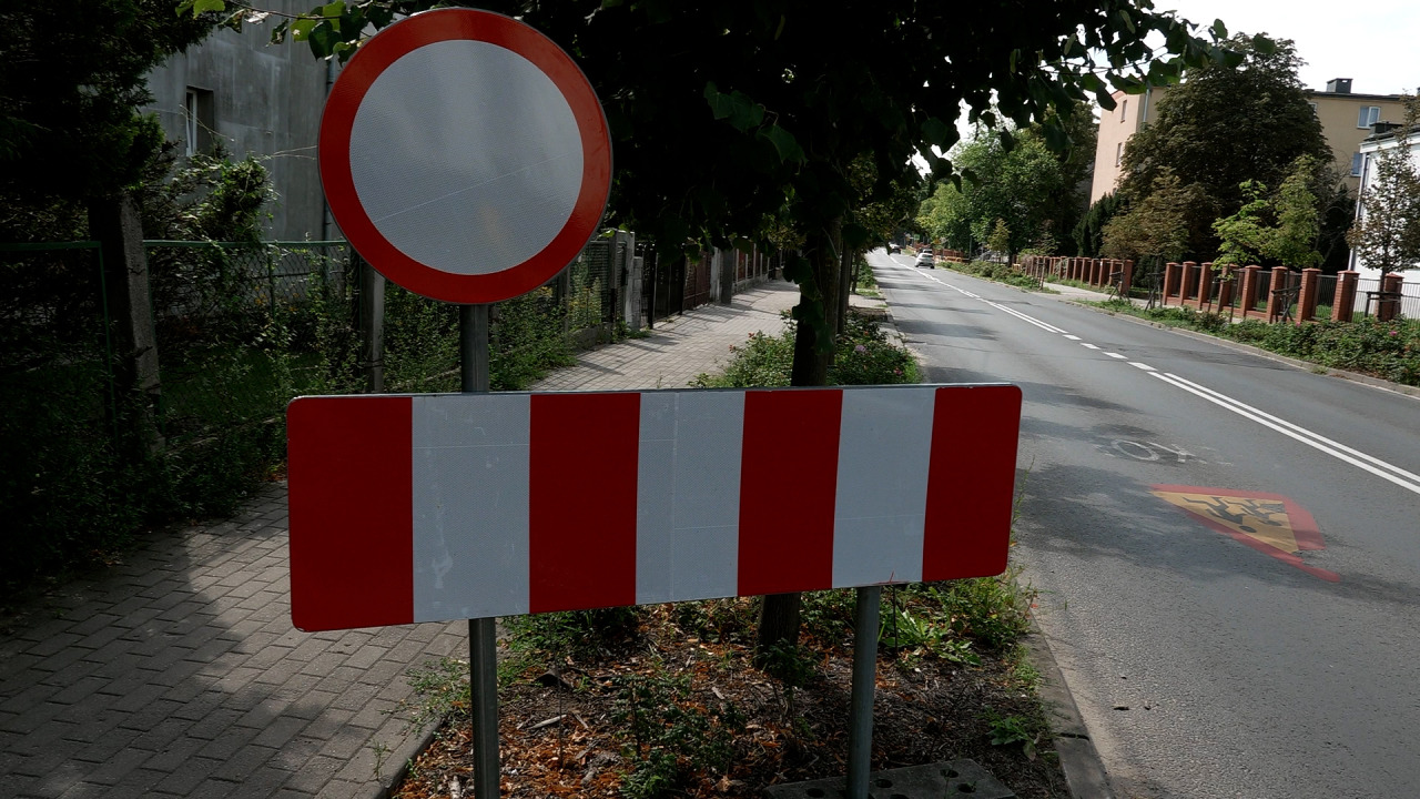 Zmiany na Żwirki i Wigury 04.08.2026Remonty dróg w Toruniu oznaczają zmiany dla kierowców i pasażerów komunikac...
