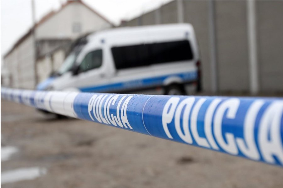Znaleziono ludzką dłoń. Kilkaset metrów dalej ujawniono zwłoki