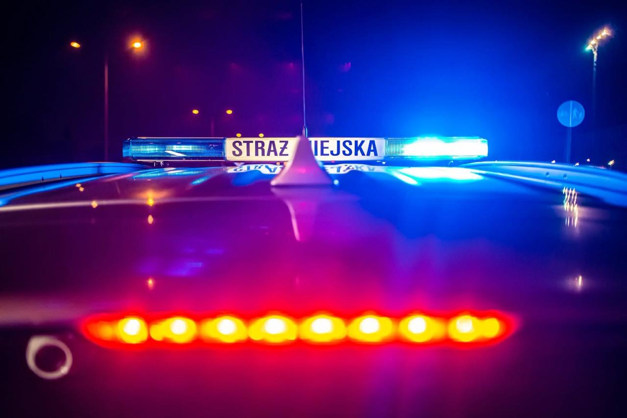 Znieczulica w mieście? Seniorka błagała o pomoc przechodniów, nikt nie zareagował