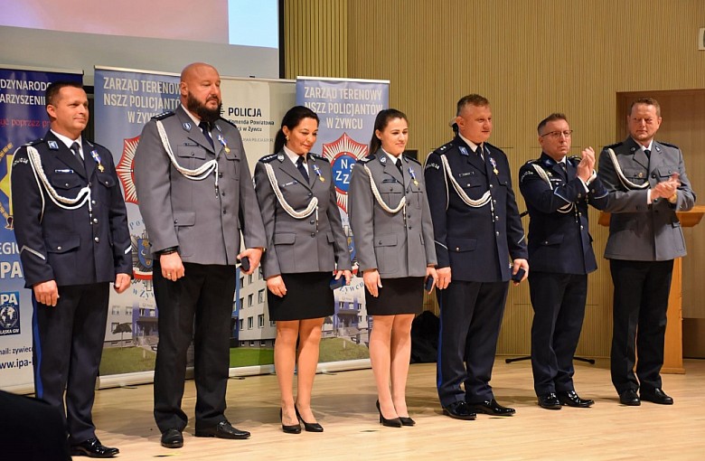 Żywieccy Policjanci uroczyście obchodzili Święto Policji. To wyjątkowy rok dla dzielnicowych