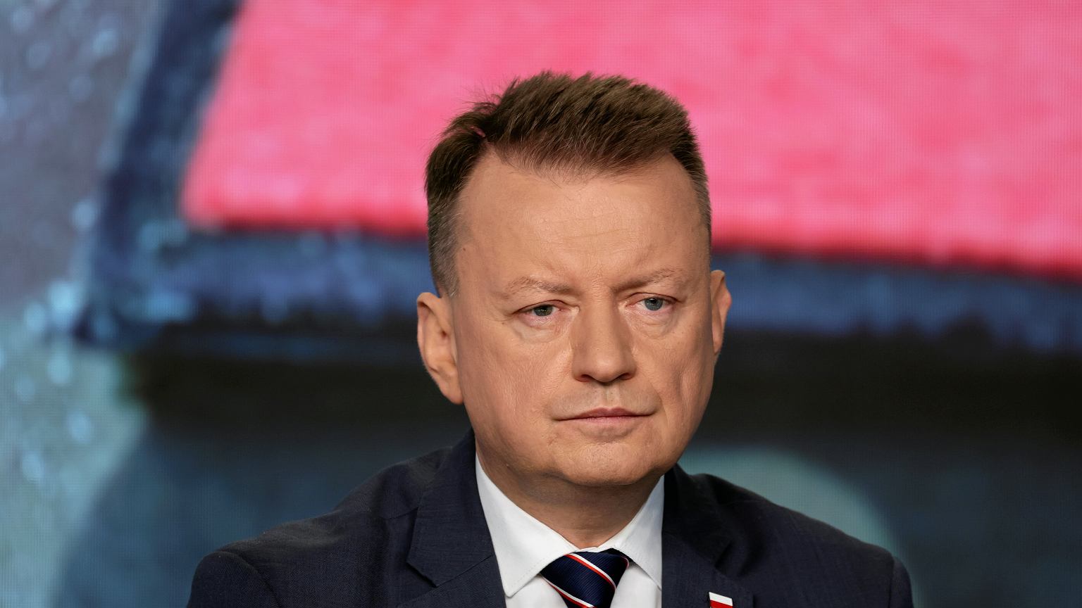 Błaszczak: Zwracam order, który dostałem od Zełenskiego