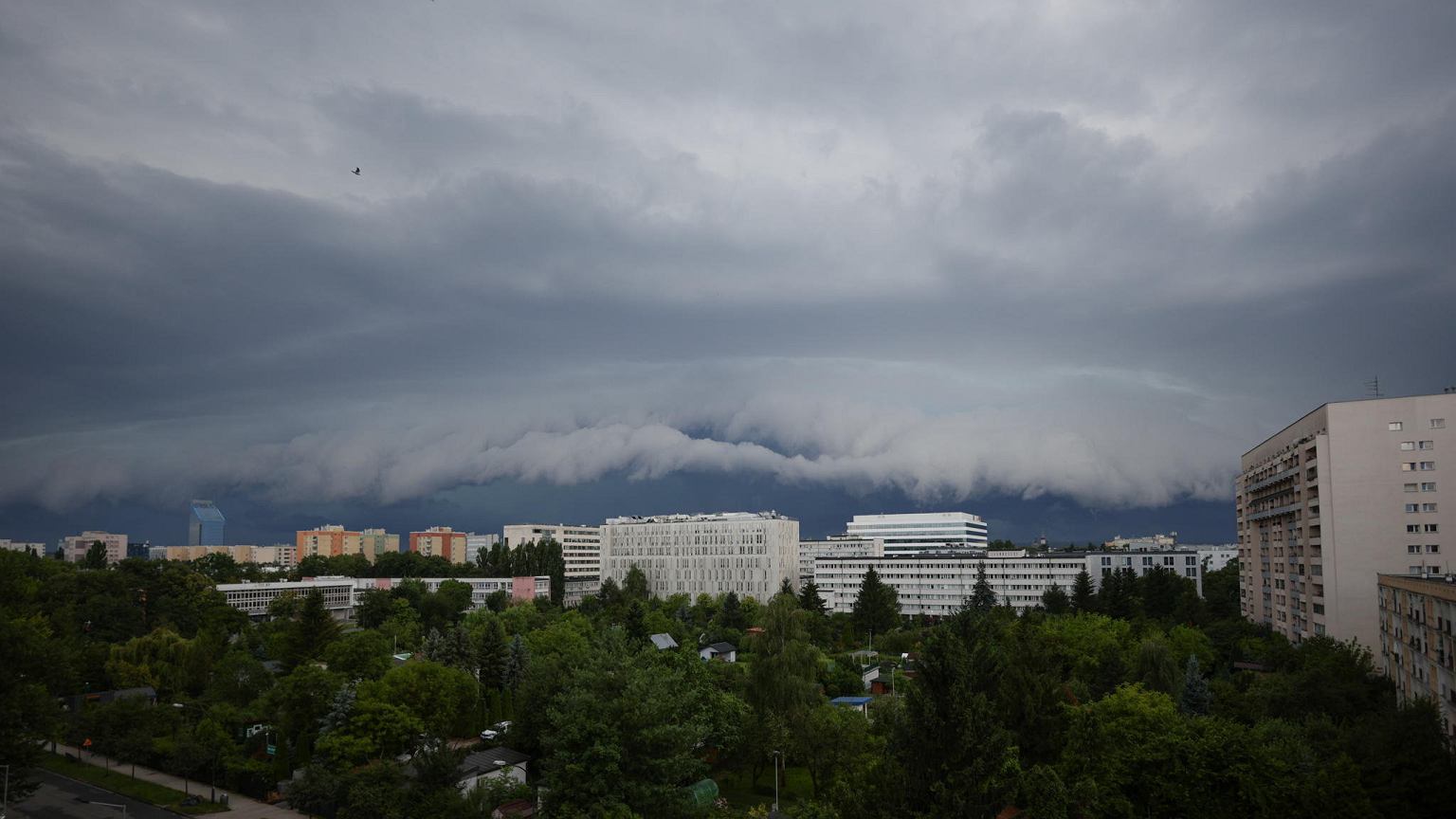 Gdzie jest burza? Rządowe Centrum Bezpieczeństwa rozszerza alerty