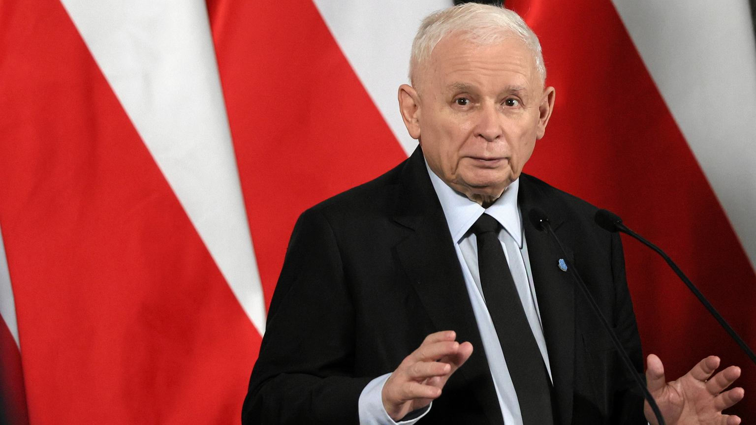 Jest wniosek do komisji etyki o ukaranie prezesa PiS. Macierewicz: Policja działała na rzecz Putina