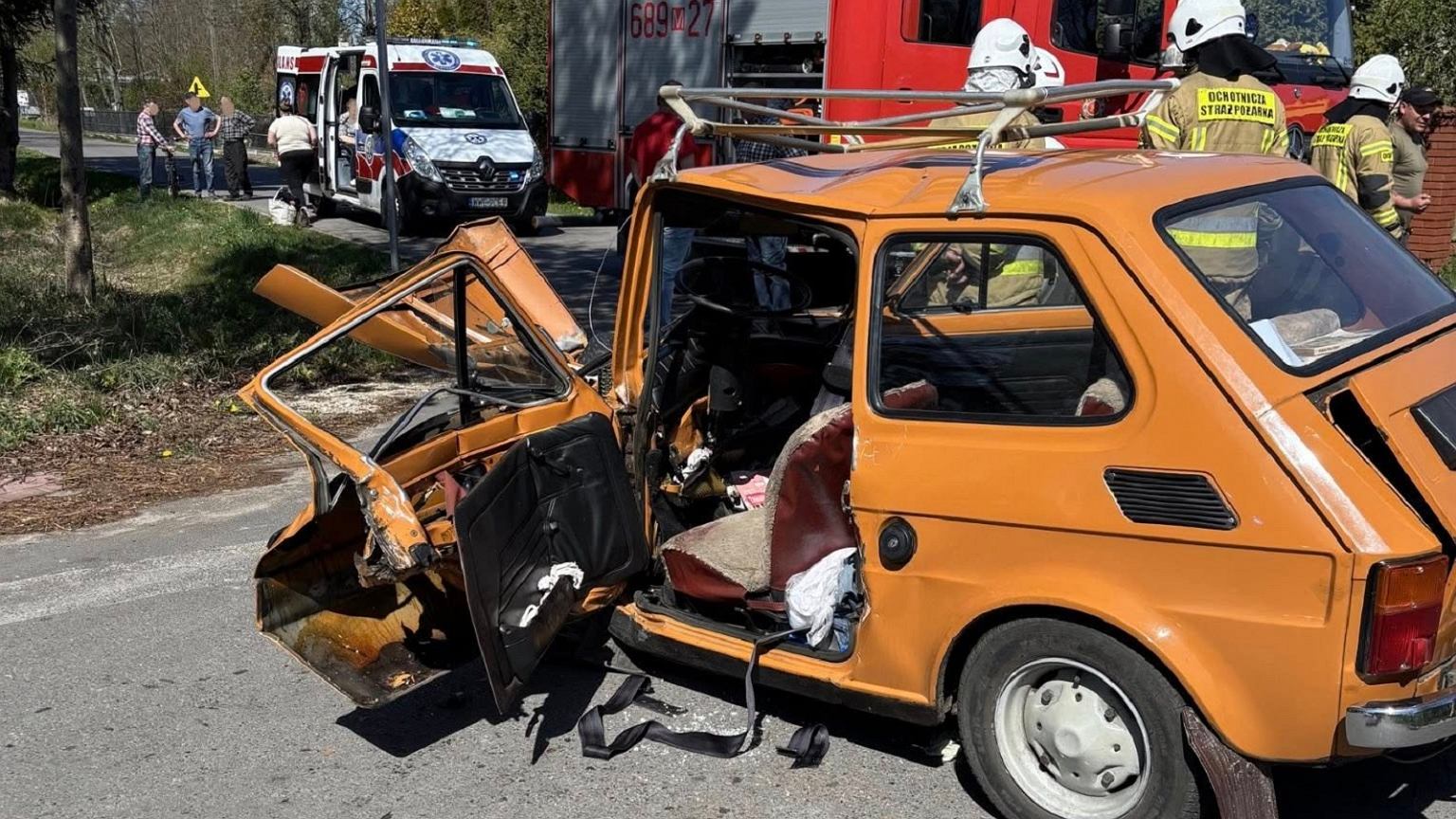 Wypadek w Zawiszynie. Dwa samochody się zderzyły, lądował śmigłowiec LPR