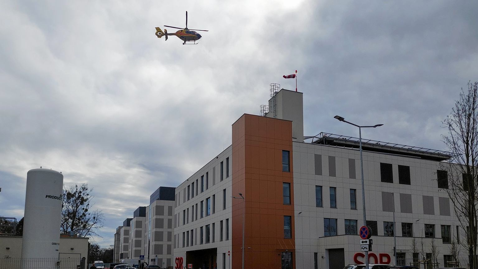 Poznań. Lekarze z Uniwersyteckiego Szpitala Klinicznego uratowali pacjenta w stanie głębokiej hipotermii