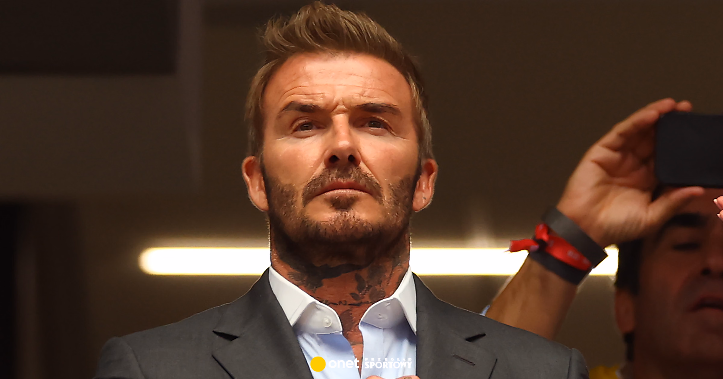 David Beckham pojawił się na meczu Francja — Hiszpania. Spójrz, kto mu towarzyszył