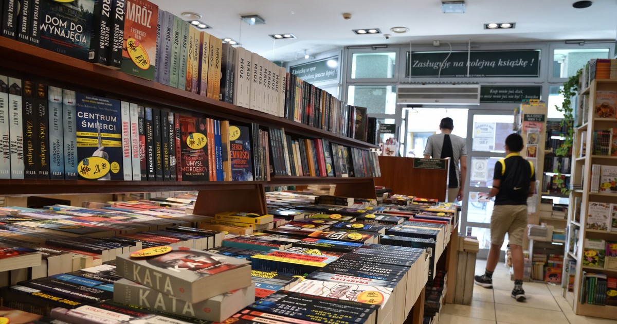 Ponad połowa Polaków sięga po propozycje AI na urlopie. Bestseller to za mało