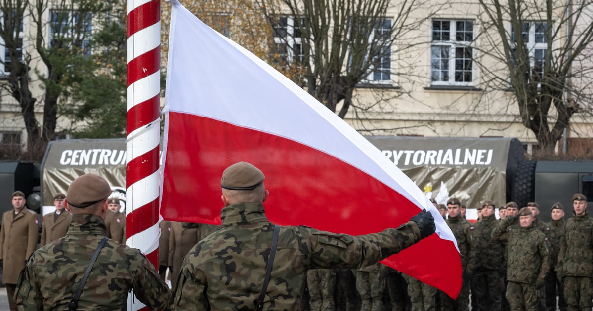 Armia rośnie, ale to może być złudzenie. Problem jest gdzie indziej