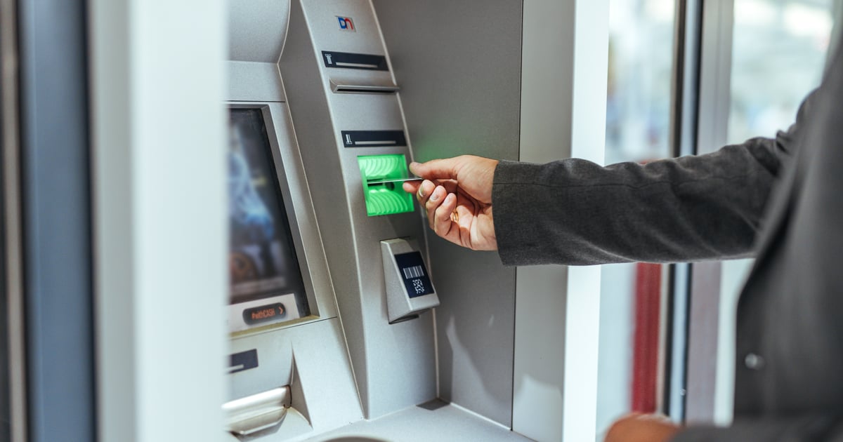 Limity wpłat gotówki. Po tej kwocie bank raportuje wpłaty do KAS