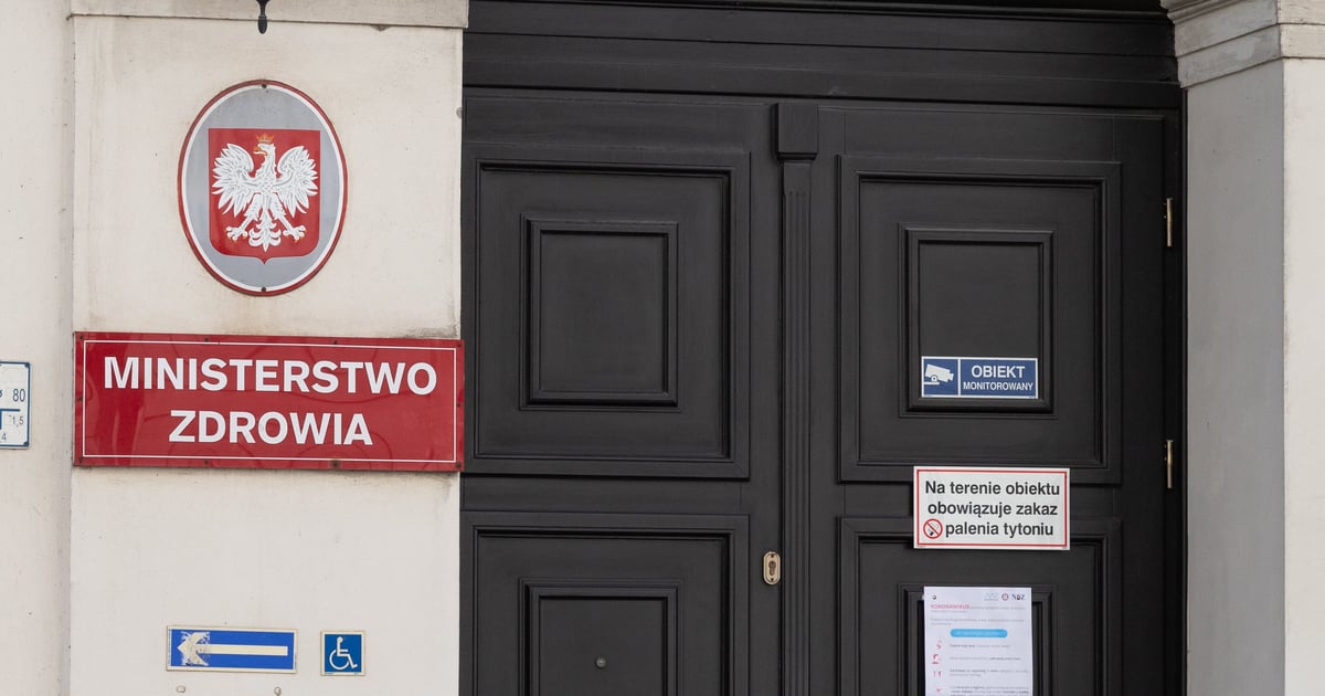Spór o finansowanie „Lex Szarlatan”. Poszło o sześć etatów